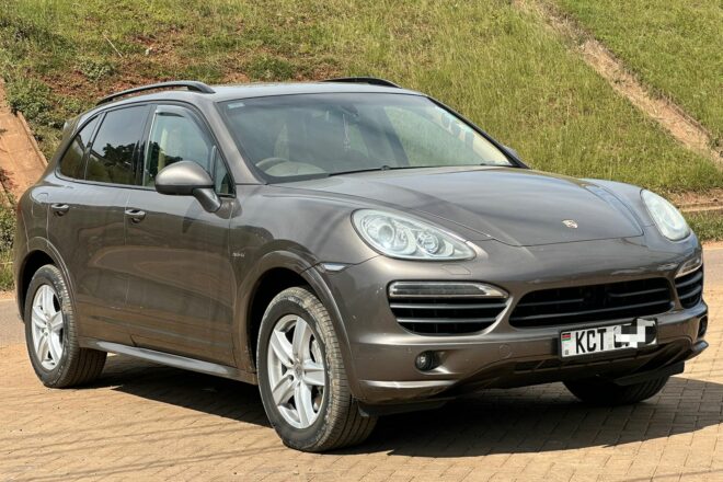 2013 Porsche Cayenne S Hybrid AWD 3.0L V6