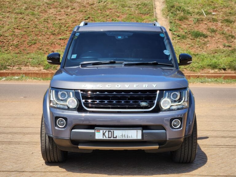 2016 Land Rover Discovery IV 3.0 SD V6 Landmark — photo 2