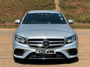 2016 Mercedes-Benz E200 — photo 2