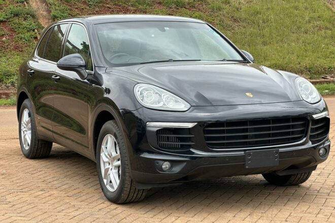 2016 Porsche Cayenne S 3.6 Twin-Turbo V6