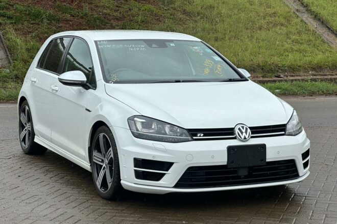 2016 Volkswagen Golf R