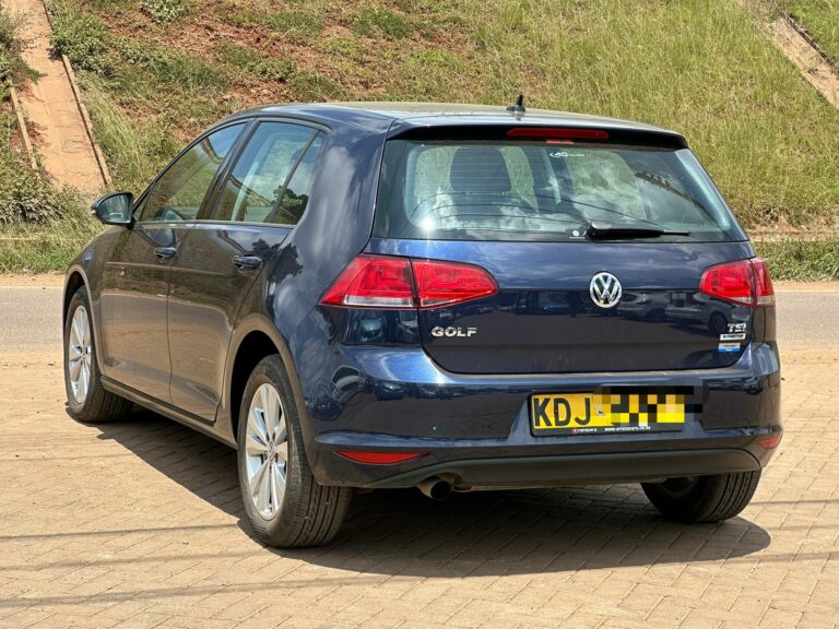2016 Volkswagen Golf TSI 1.2L 2WD — photo 4