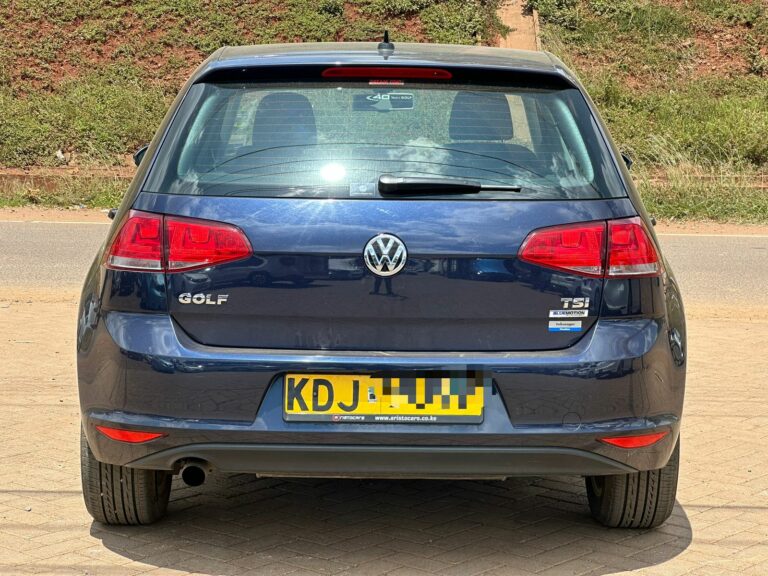 2016 Volkswagen Golf TSI 1.2L 2WD — photo 5