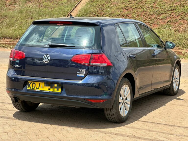 2016 Volkswagen Golf TSI 1.2L 2WD — photo 6