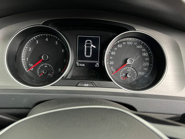 2016 Volkswagen Golf Variant 1.2 TSI — photo 8