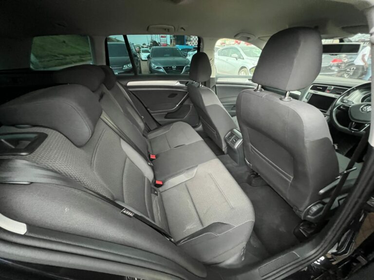 2016 Volkswagen Golf Variant 1.2 TSI — photo 9