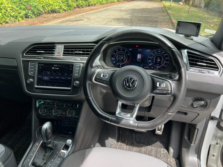 2017 Volkswagen Tiguan R-Line 1.4T — photo 5