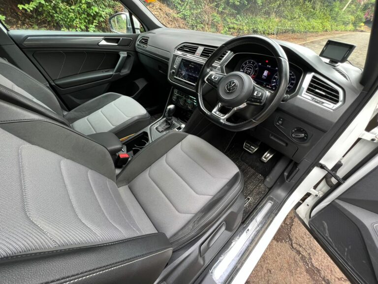2017 Volkswagen Tiguan R-Line 1.4T — photo 6