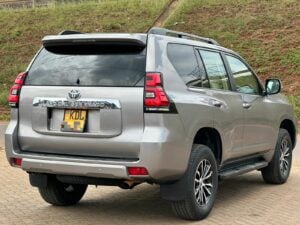 2018 Toyota Land Cruiser Prado TX GDJ150 — photo 3