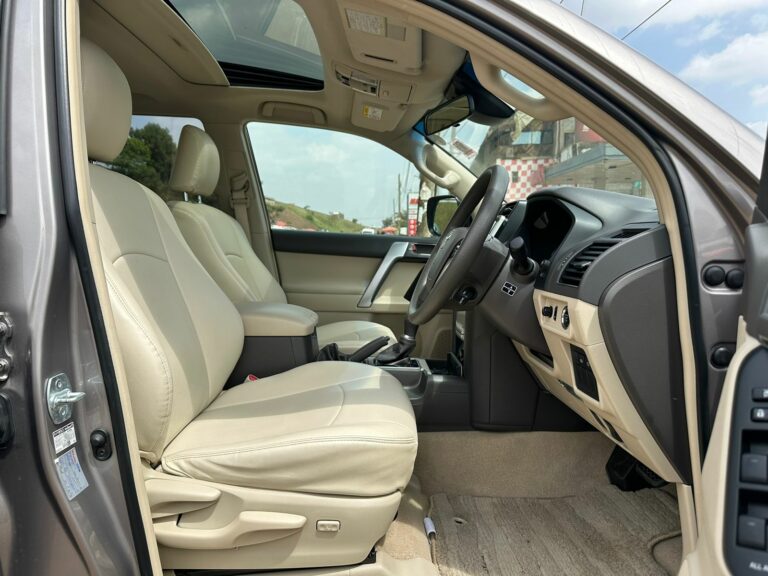 2018 Toyota Land Cruiser Prado TX GDJ150 — photo 7