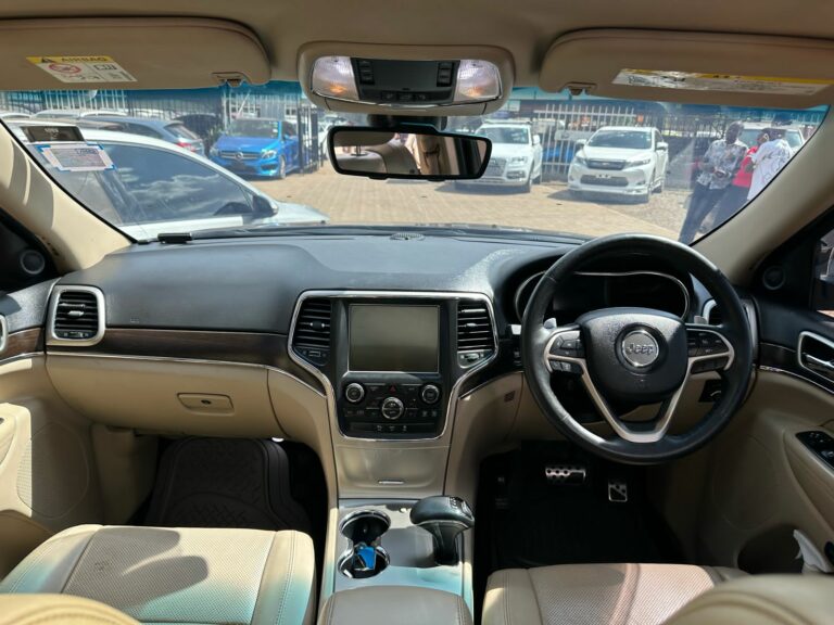 2014 Jeep Grand Cherokee Limited — photo 8
