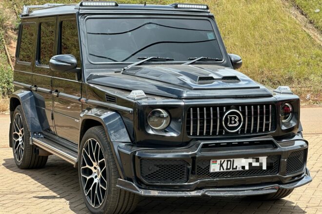 2014 Mercedes-Benz G-Wagon 350d with Brabus Bodykit