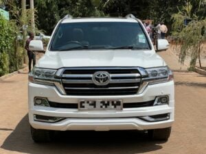 2014 Toyota Land Cruiser VX-R — photo 2