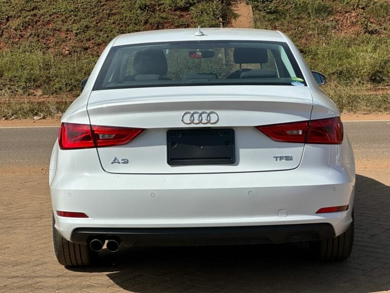 2016 Audi A3 1.4 TFSI Sedan — photo 5