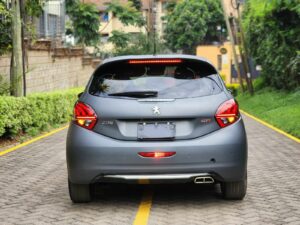2016 Peugeot 208 GTi — photo 4