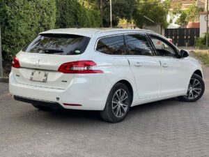 2017 Peugeot 308 SW — photo 4