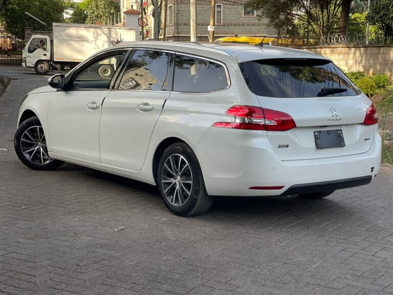 2017 Peugeot 308 SW — photo 6