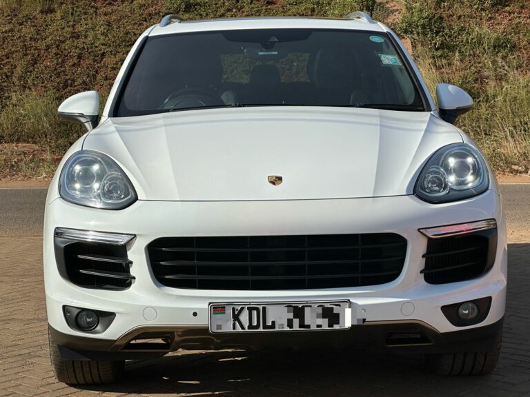 2016 Porsche Cayenne 3.0 V6 — photo 2