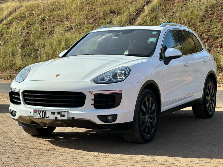 2016 Porsche Cayenne 3.0 V6 — photo 3