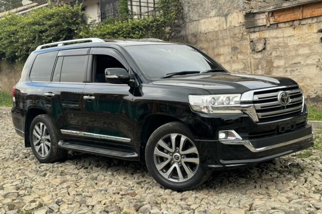 2016 Toyota Land Cruiser ZX 4.6L V8