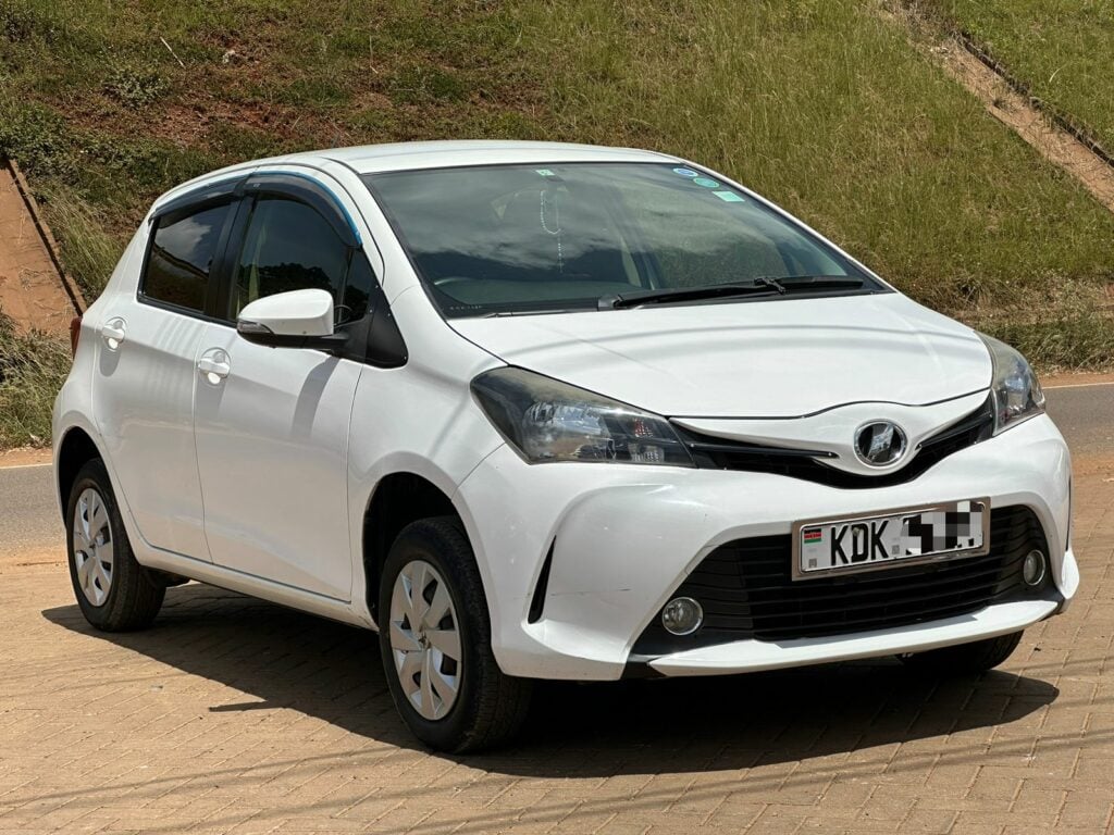 2016 Toyota Vitz 1.3L 2WD