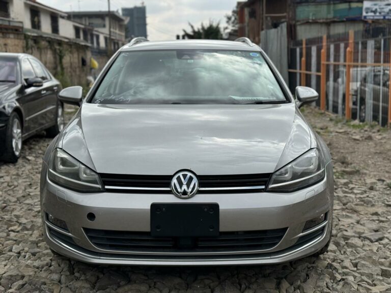 2016 Volkswagen Golf Variant 1.4T TSI 2WD — photo 2