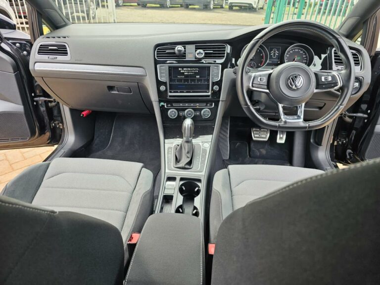 2016 Volkswagen Golf Variant R-Line 1.4T — photo 8