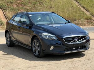 2016 Volvo V40 T5 AWD Cross-Country