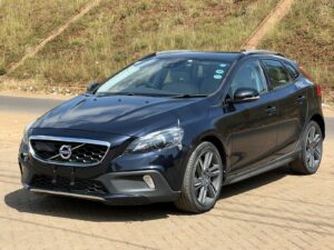 2016 Volvo V40 T5 AWD Cross-Country — photo 3