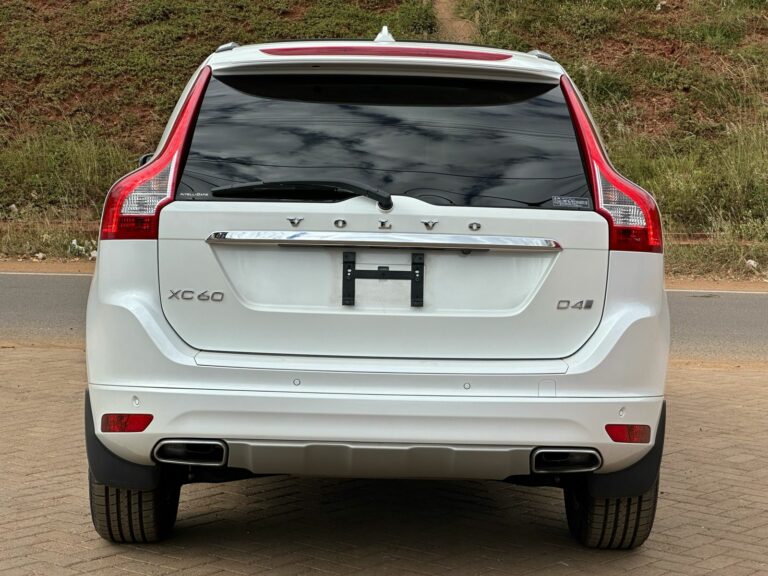 2016 Volvo XC60 D4 Classic 2WD — photo 5