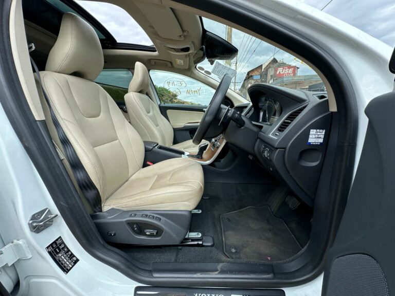 2016 Volvo XC60 D4 Classic 2WD — photo 9