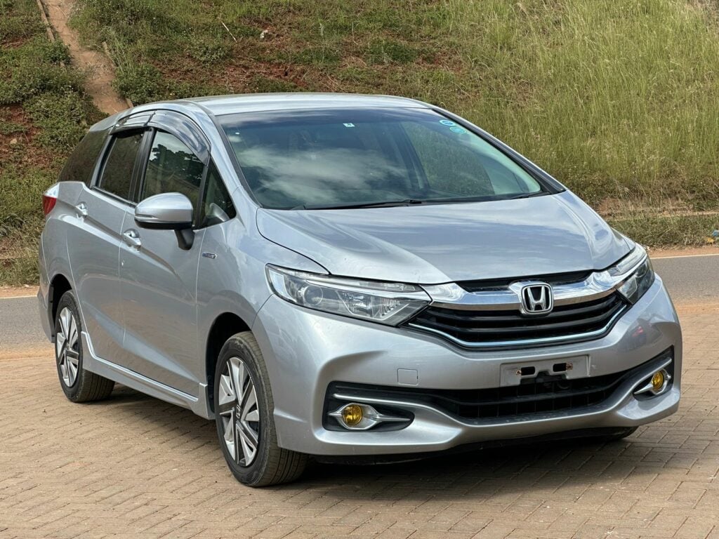 2017 Honda Shuttle Hybrid 1.5 L 2WD