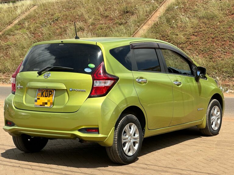 2017 Nissan Note e-Power — photo 6