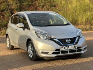 2017 Nissan Note e-Power 2WD — photo 1
