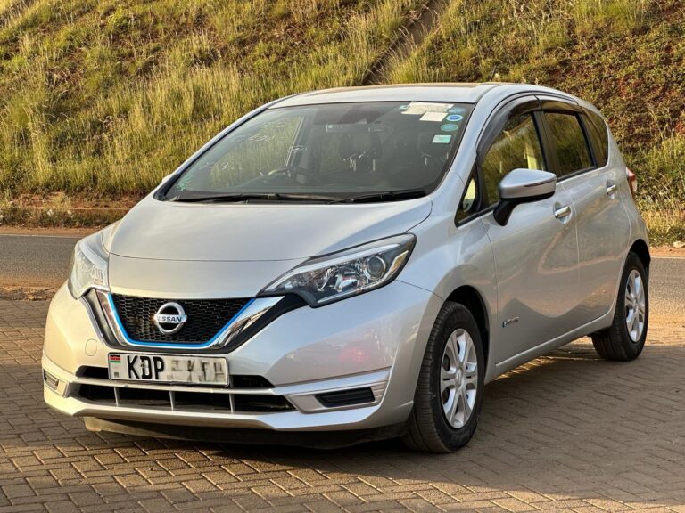2017 Nissan Note e-Power 2WD — photo 3