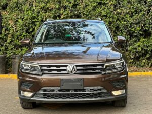 2017 Volkswagen Tiguan Highline 1.4T 2WD — photo 2