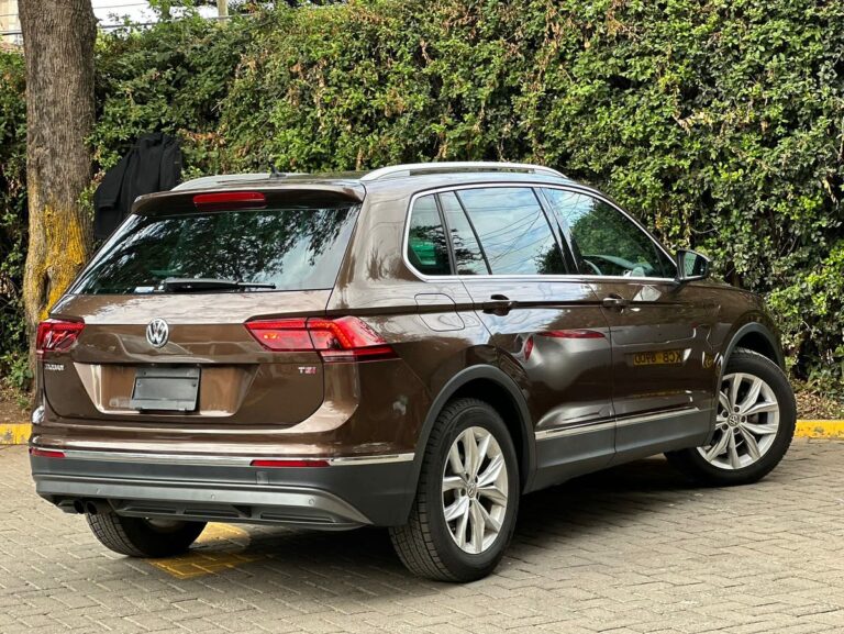 2017 Volkswagen Tiguan Highline 1.4T 2WD — photo 4