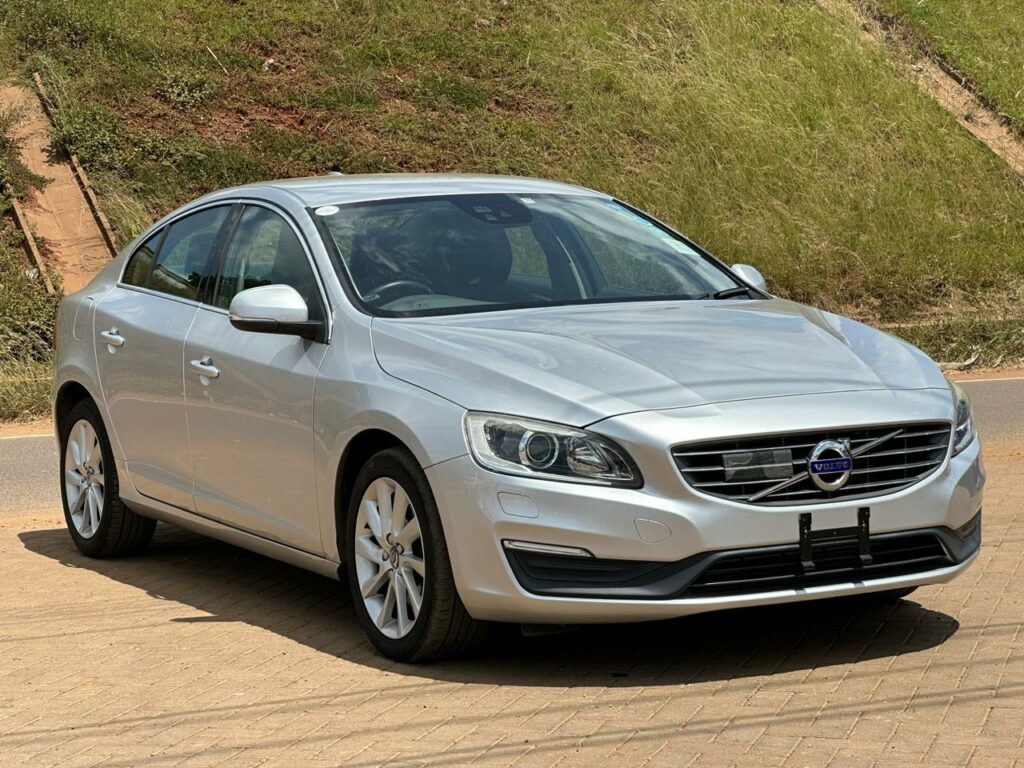 2017 Volvo S60 T3 1.5L 2WD