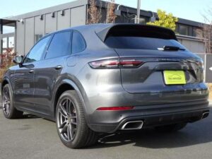 2020 Porsche Cayenne E-Hybrid 3.0L V6 — photo 3
