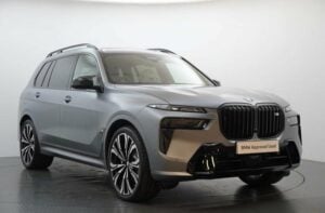 2023 BMW X7 M60i