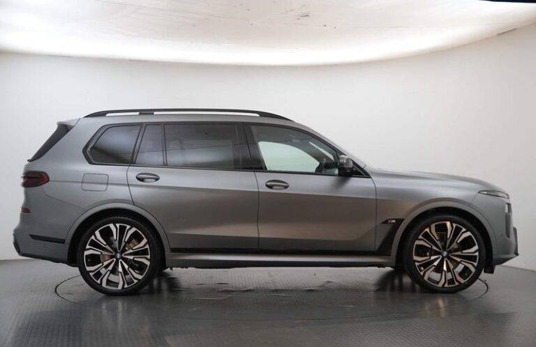 2023 BMW X7 M60i — photo 5
