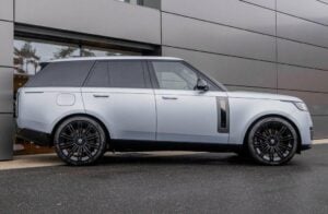 2024 Range Rover Vogue P615 SV — photo 2