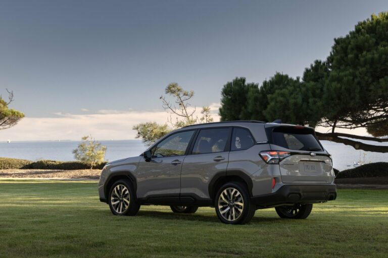 2025 Subaru Forester — photo 7