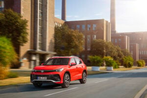 2024 Volkswagen Tiguan SEL R-Line — photo 4