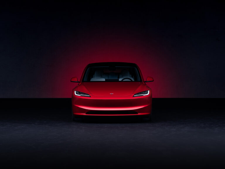2024 Tesla Model 3 — photo 2