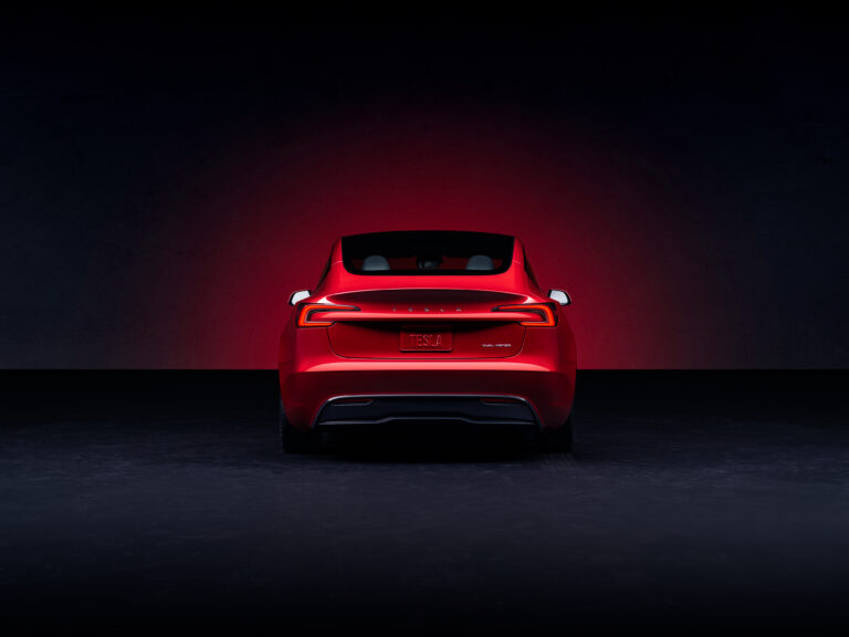 2024 Tesla Model 3 — photo 3