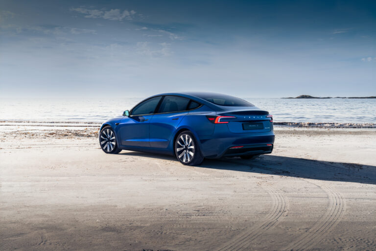 2024 Tesla Model 3 — photo 8