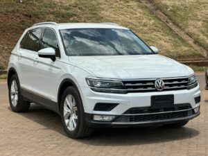 2017 Volkswagen Tiguan 1.4T — photo 1