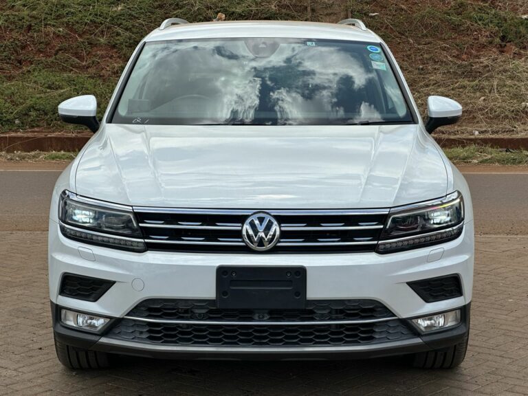 2017 Volkswagen Tiguan 1.4T — photo 2