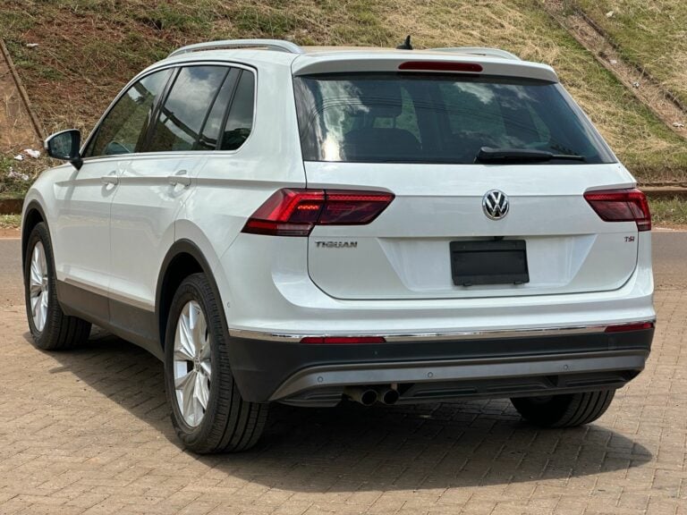 2017 Volkswagen Tiguan 1.4T — photo 4